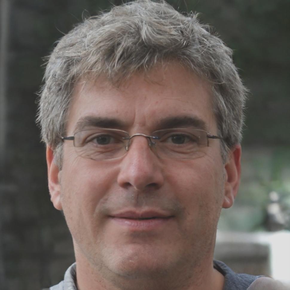 Lead SEO instructor with extensive industry experience